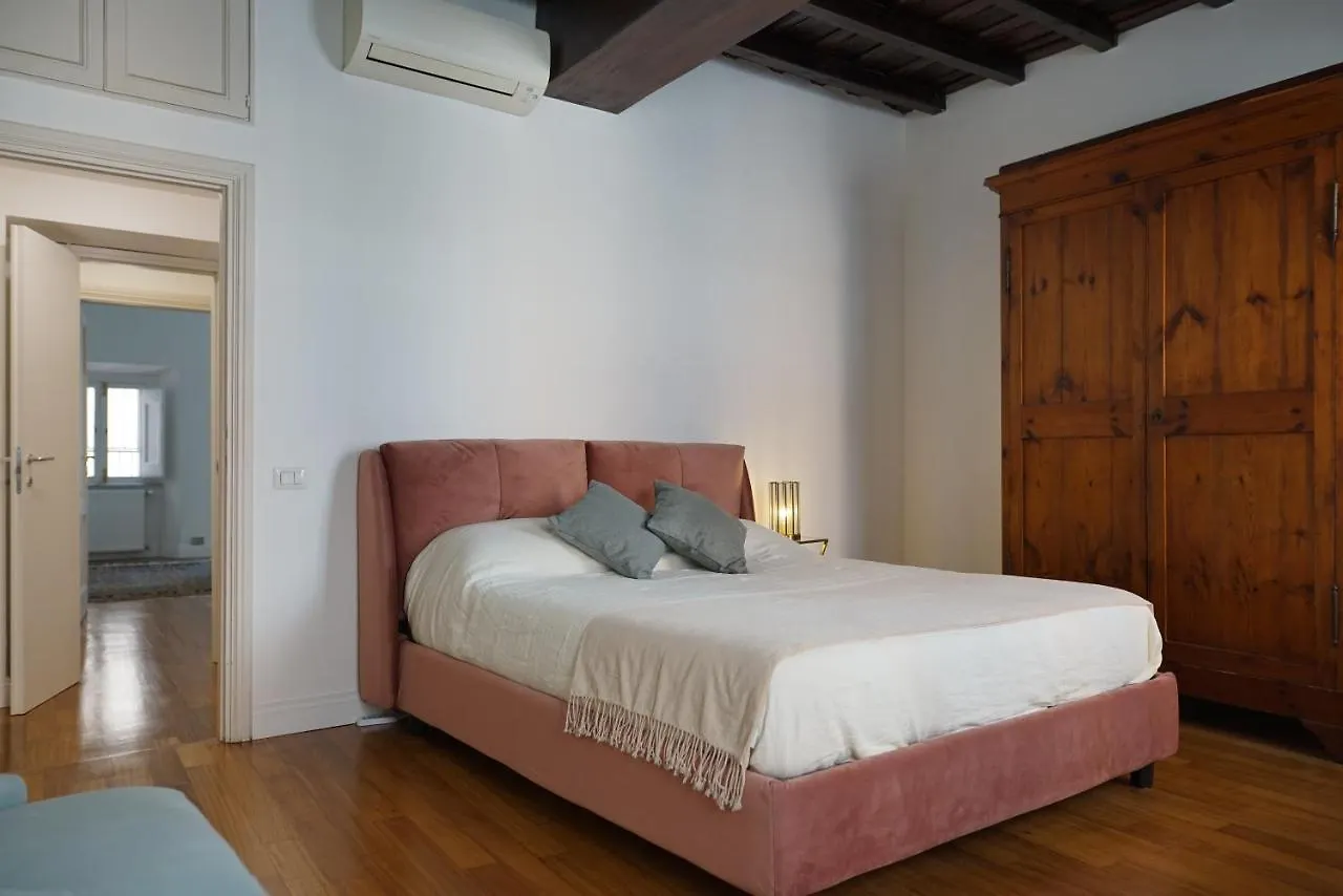 Barberini Apartment Rome